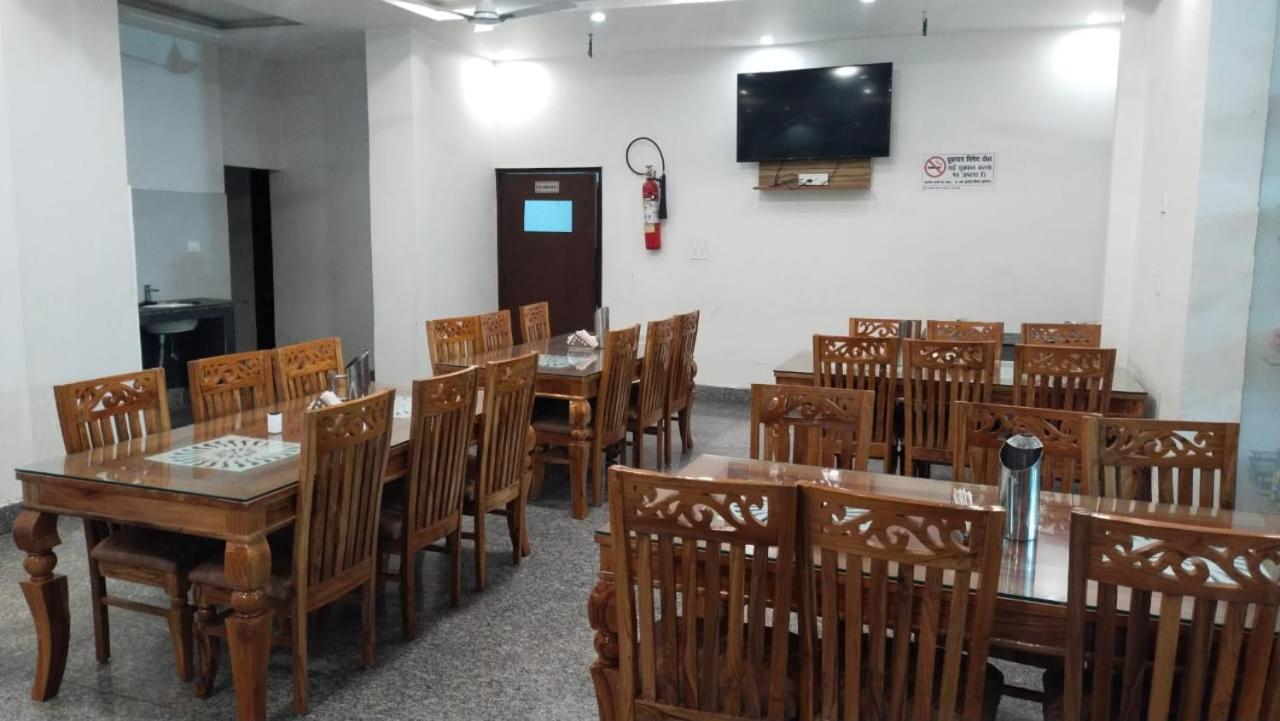 Alaknanda Motel & Restaurant Rudraprayāg Zewnętrze zdjęcie