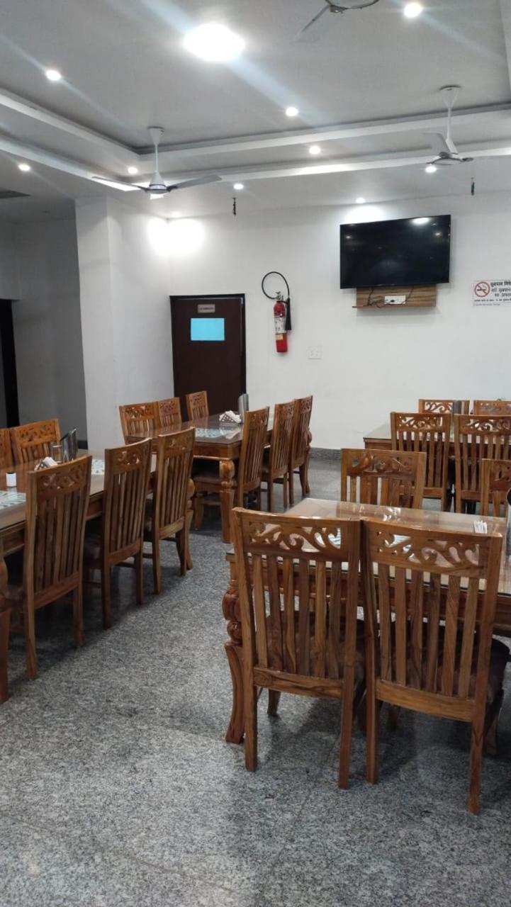 Alaknanda Motel & Restaurant Rudraprayāg Zewnętrze zdjęcie